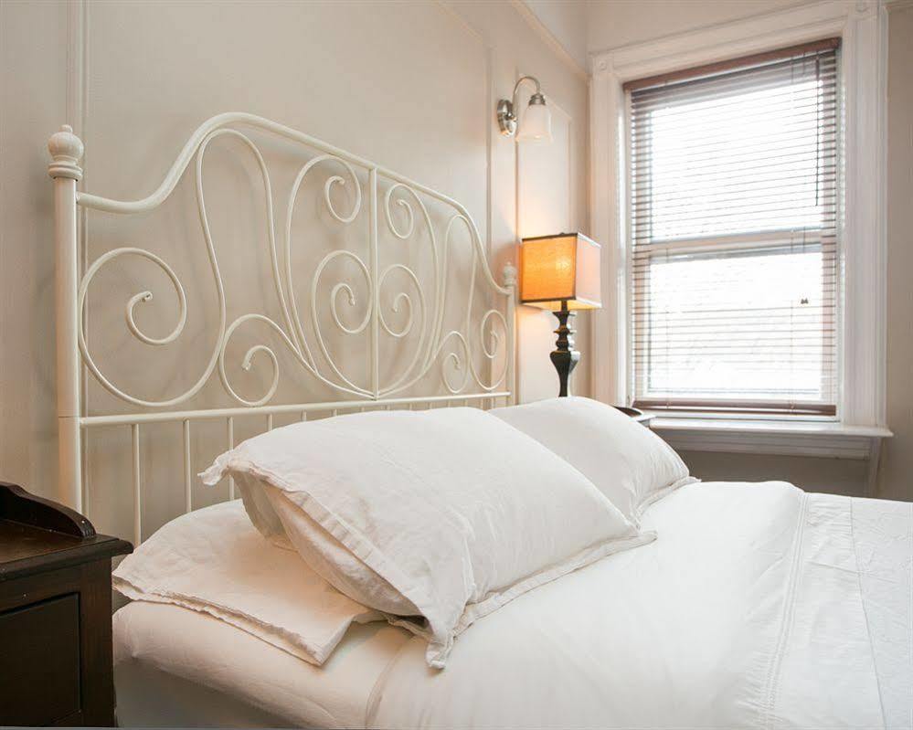 Bed and Breakfast Lefferts Manor Нью-Йорк Экстерьер фото